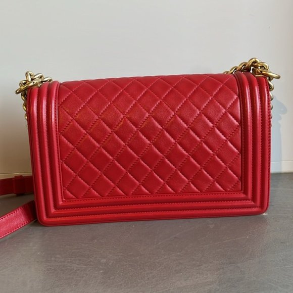 Chanel Boy Red Medium Quilted Leather Flap Bag - Picture 3 of 15